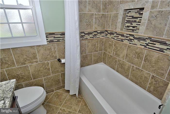 809 Winhall Way Silver Spring, MD 20904 - Photo 13 of 27 Bath