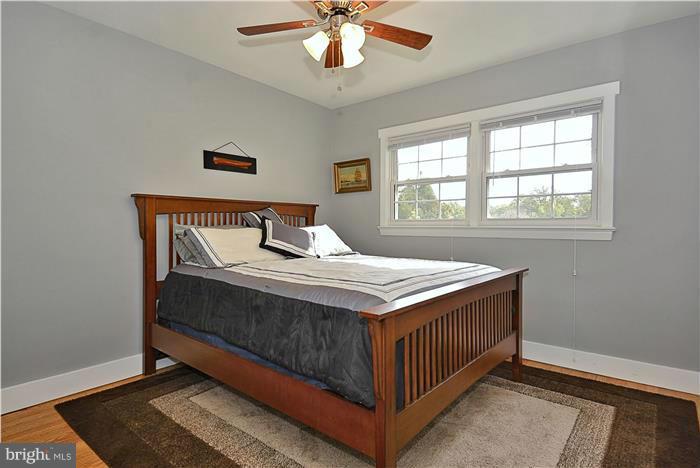 809 Winhall Way Silver Spring, MD 20904 - Photo 18 of 27 Bedroom