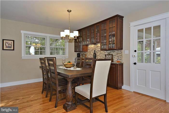 809 Winhall Way Silver Spring, MD 20904 - Photo 23 of 27 Dining Room