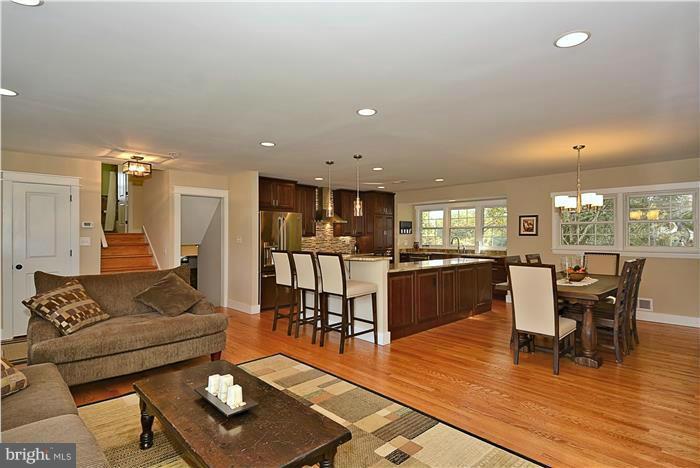 809 Winhall Way Silver Spring, MD 20904 - Photo 7 of 27 Interior (General)