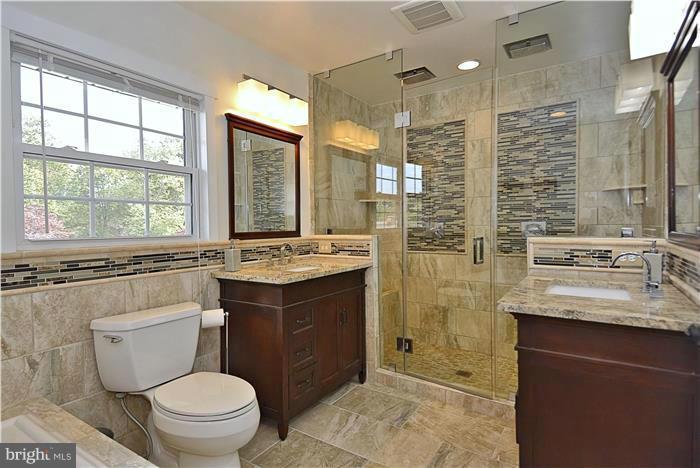 809 Winhall Way Silver Spring, MD 20904 - Photo 10 of 27 Bath (Master)