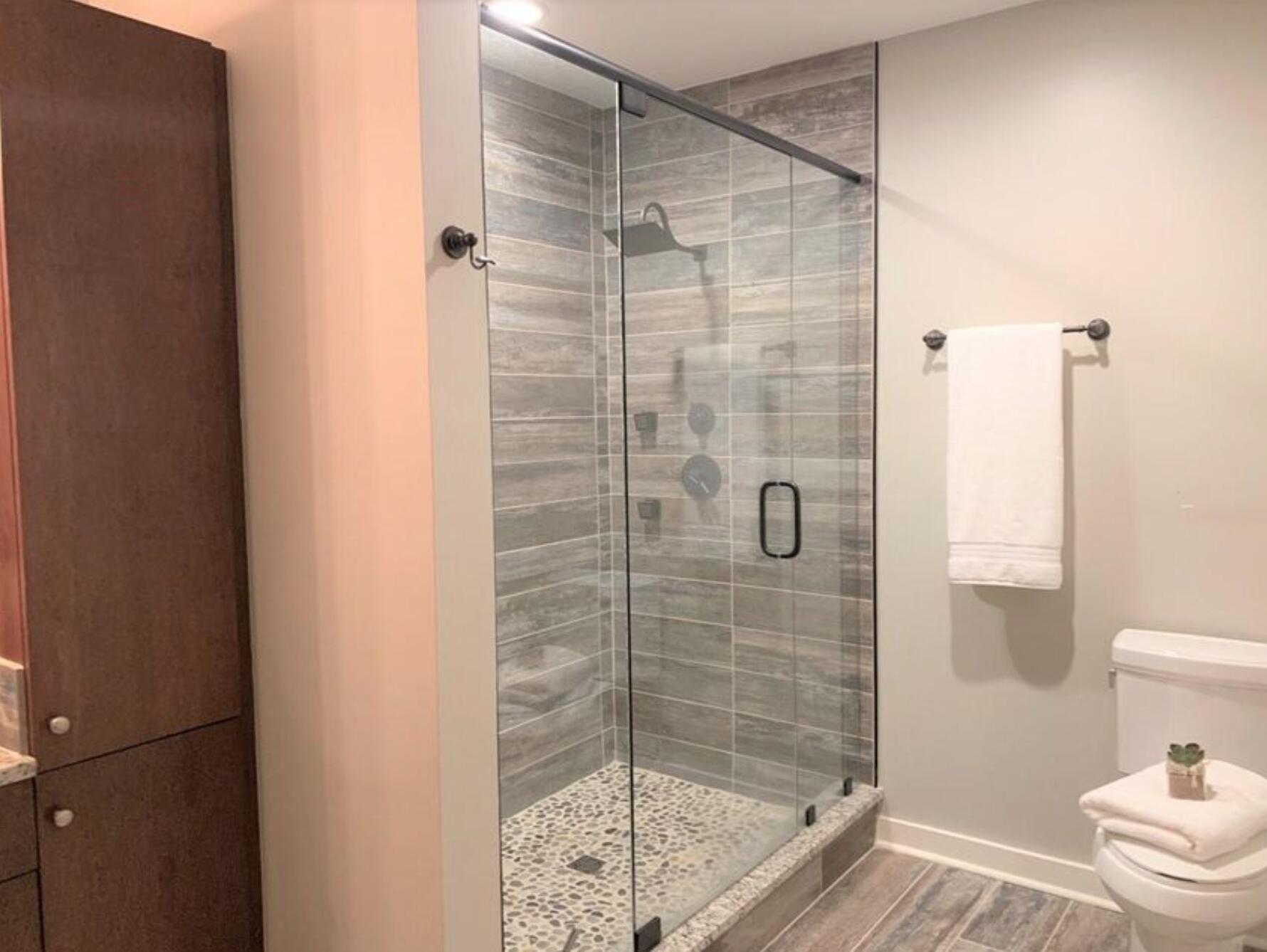 200 Manufacturers Road, Unit 210 Chattanooga, TN 37405 - Photo 15 of 24 Custom Shower