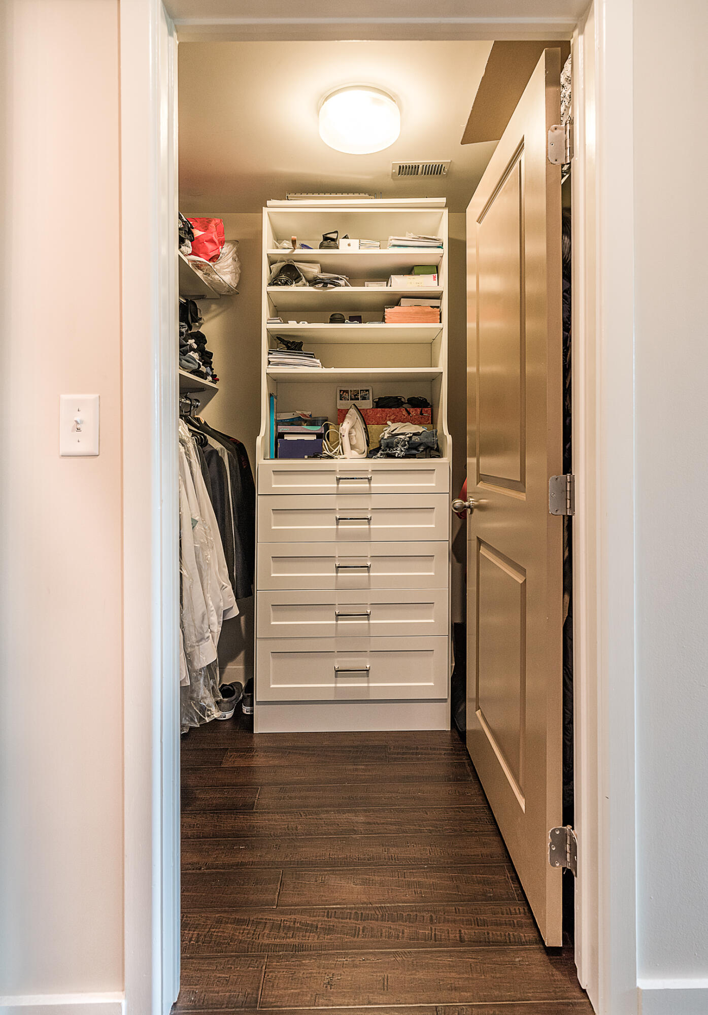 200 Manufacturers Road, Unit 210 Chattanooga, TN 37405 - Photo 7 of 24 Custom Designed Closet