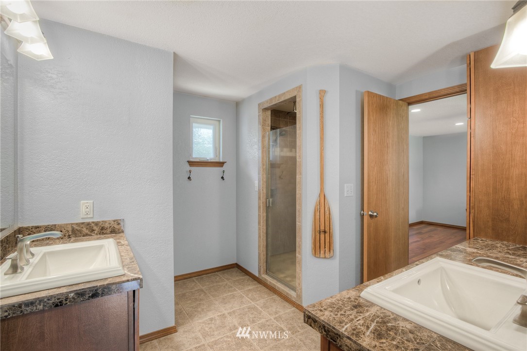 5324 133rd Avenue Southwest Rochester, WA 98579 - Photo 13 of 35