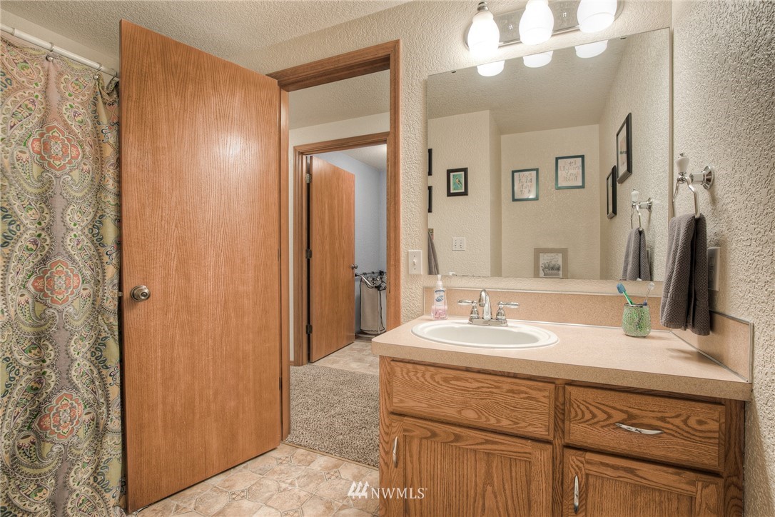 5324 133rd Avenue Southwest Rochester, WA 98579 - Photo 18 of 35