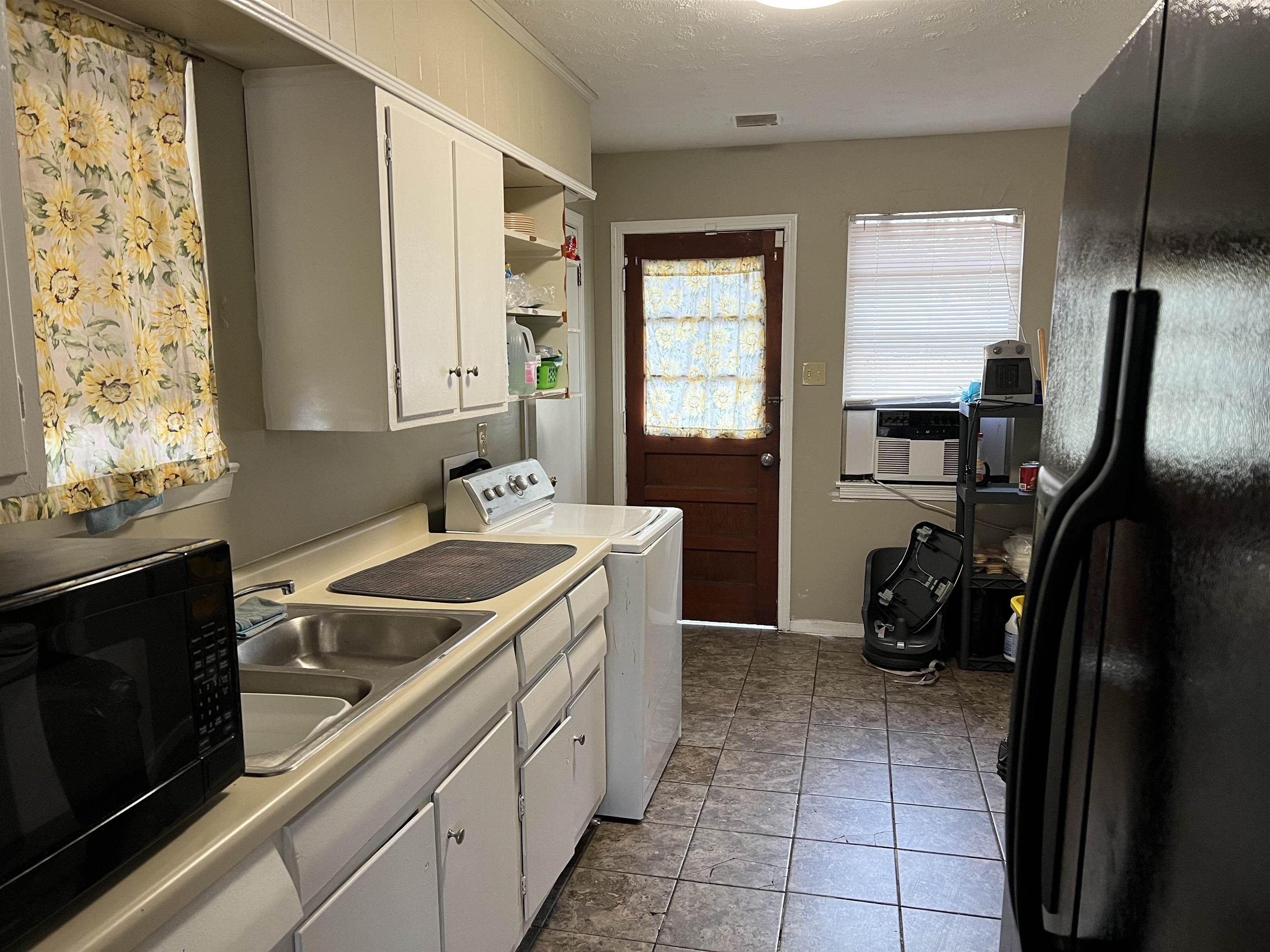 2943 South Perkins Road Memphis, TN 38118 - Photo 4 of 14 Gallery Image 4