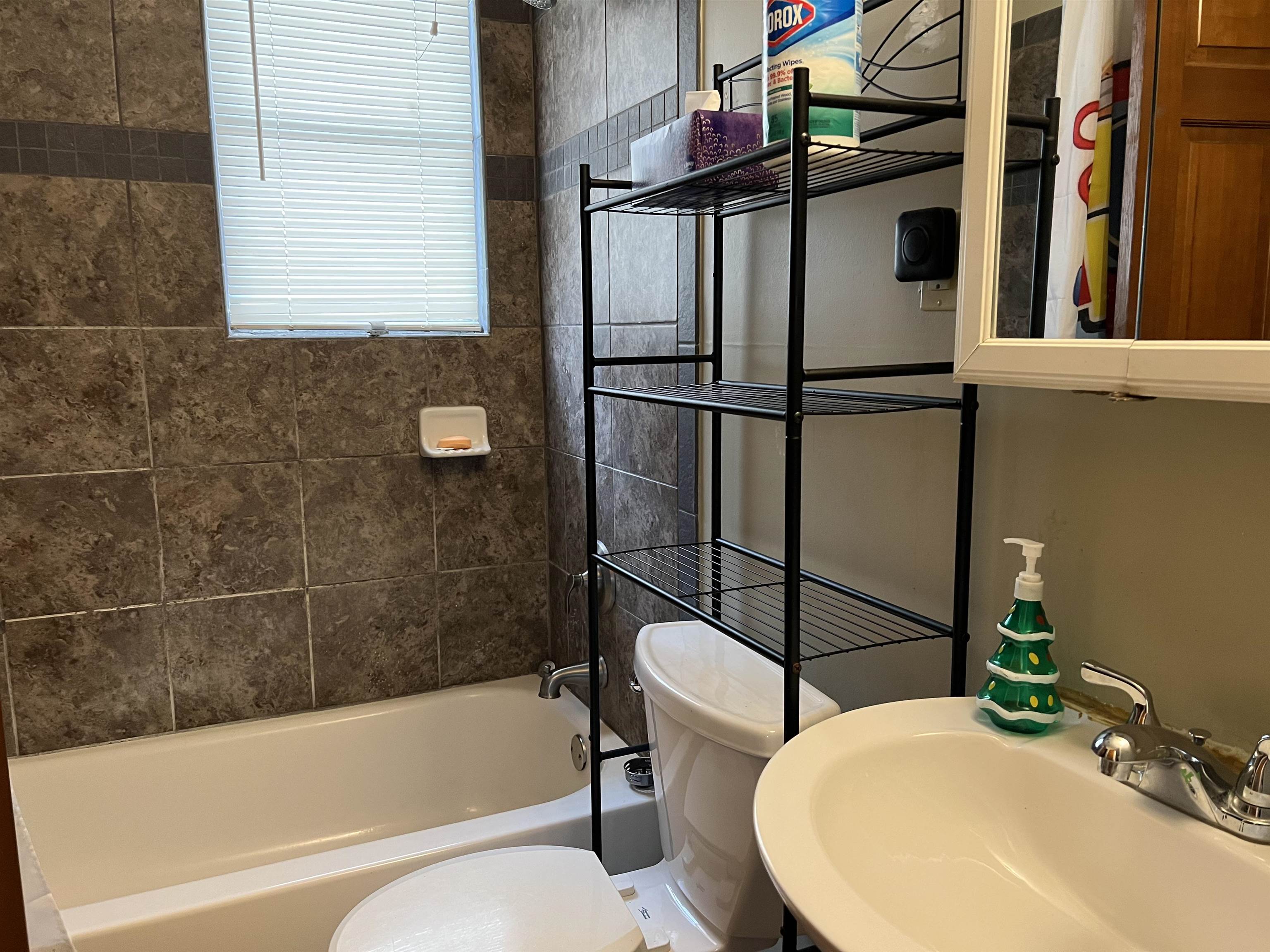 2943 South Perkins Road Memphis, TN 38118 - Photo 7 of 14 Gallery Image 7