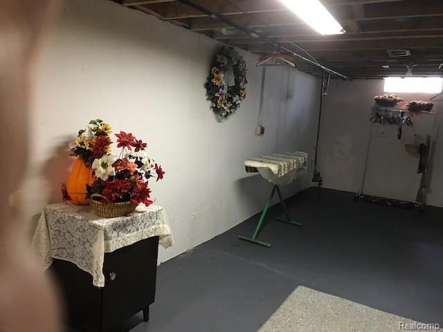 37249 Hacker Drive Sterling Heights, MI 48310 - Photo 13 of 34 IMG_3997.JPG