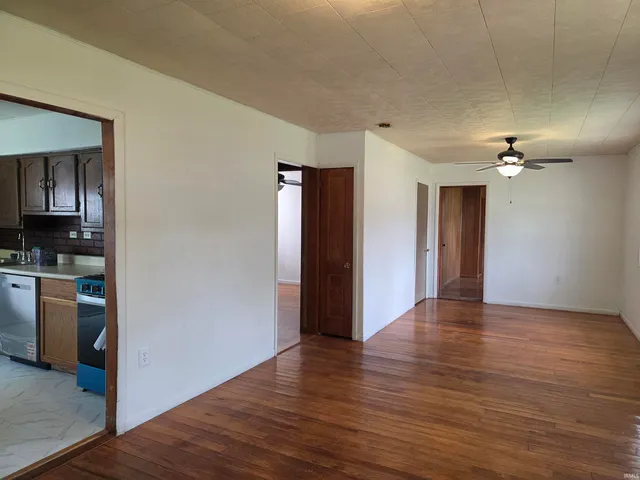 $135,900 | 120 Mcvay Street, Crane, IN 47522