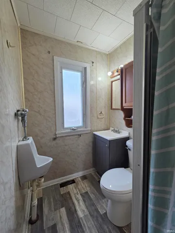 $135,900 | 120 Mcvay Street, Crane, IN 47522