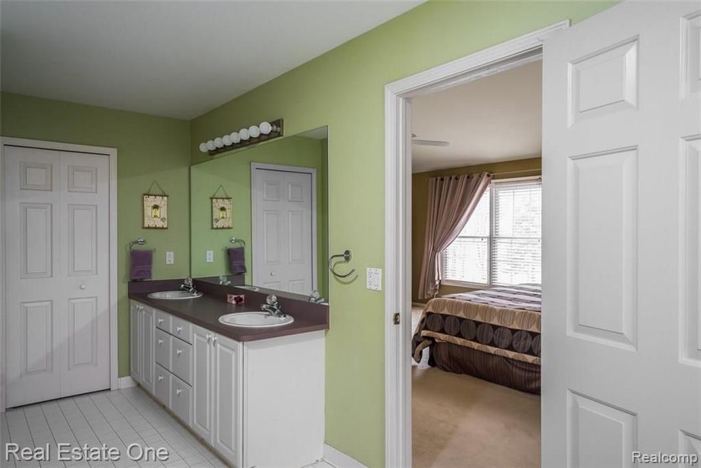 3990 Kaeleaf Road Lake Orion, MI 48360 - Photo 17 of 26