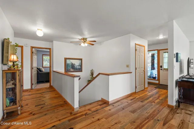 $899,999 | 723 Trout Creek Road, Hope, ID 83836