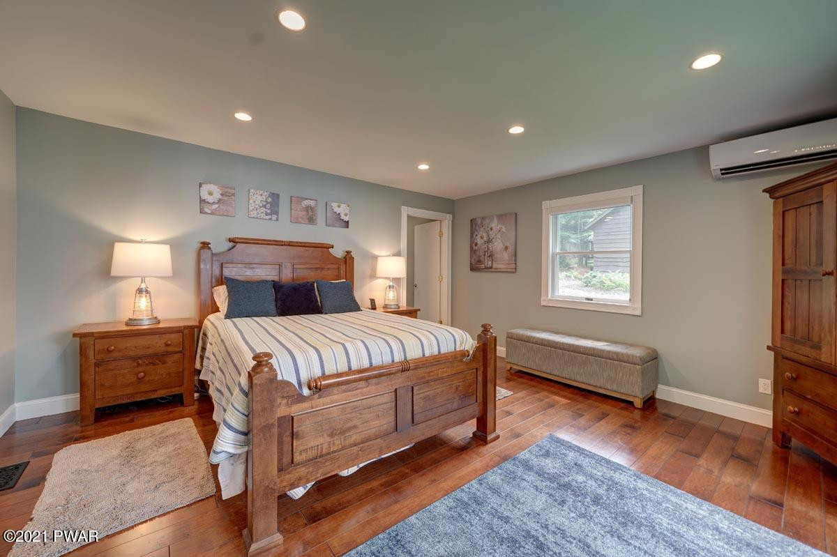 809 South Shore Road Tafton, PA 18464 - Photo 13 of 43 Master Bedroom
