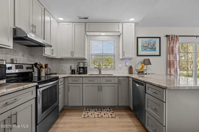 $350,000 | 1908 Champion Drive, Morehead City, NC 28557