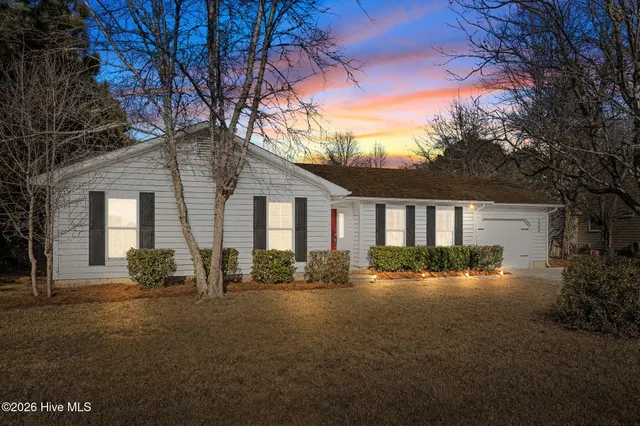 $350,000 | 1908 Champion Drive, Morehead City, NC 28557