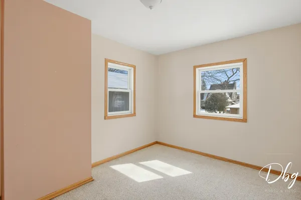 $375,000 | 21870 Lake Avenue, Round Lake, IL 60073