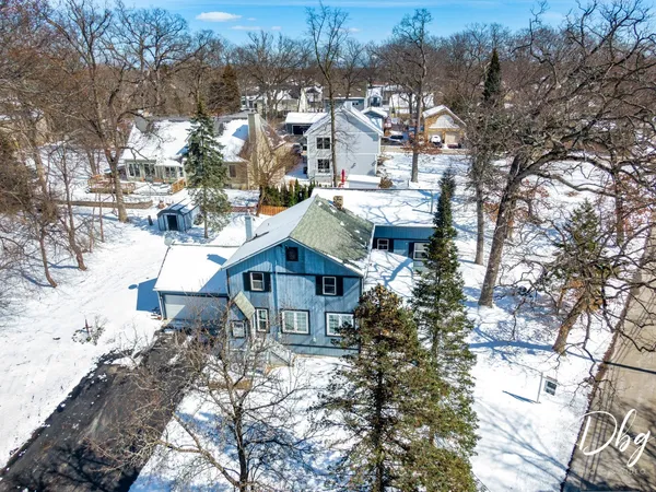 $375,000 | 21870 Lake Avenue, Round Lake, IL 60073