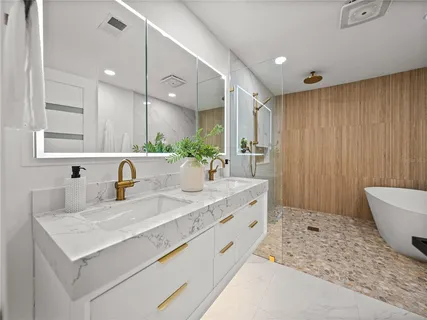 $779,900 | 6709 Cardinal Drive South, St. Petersburg, FL 33707