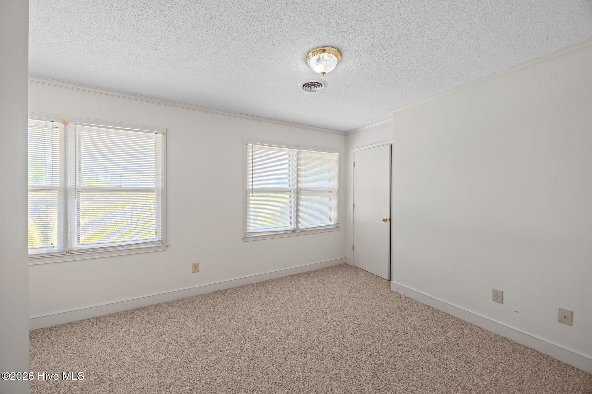 3014 Rouse Road Kinston, NC 28504 - Photo 31 of 54 31-web-or-mls-BLS_0057