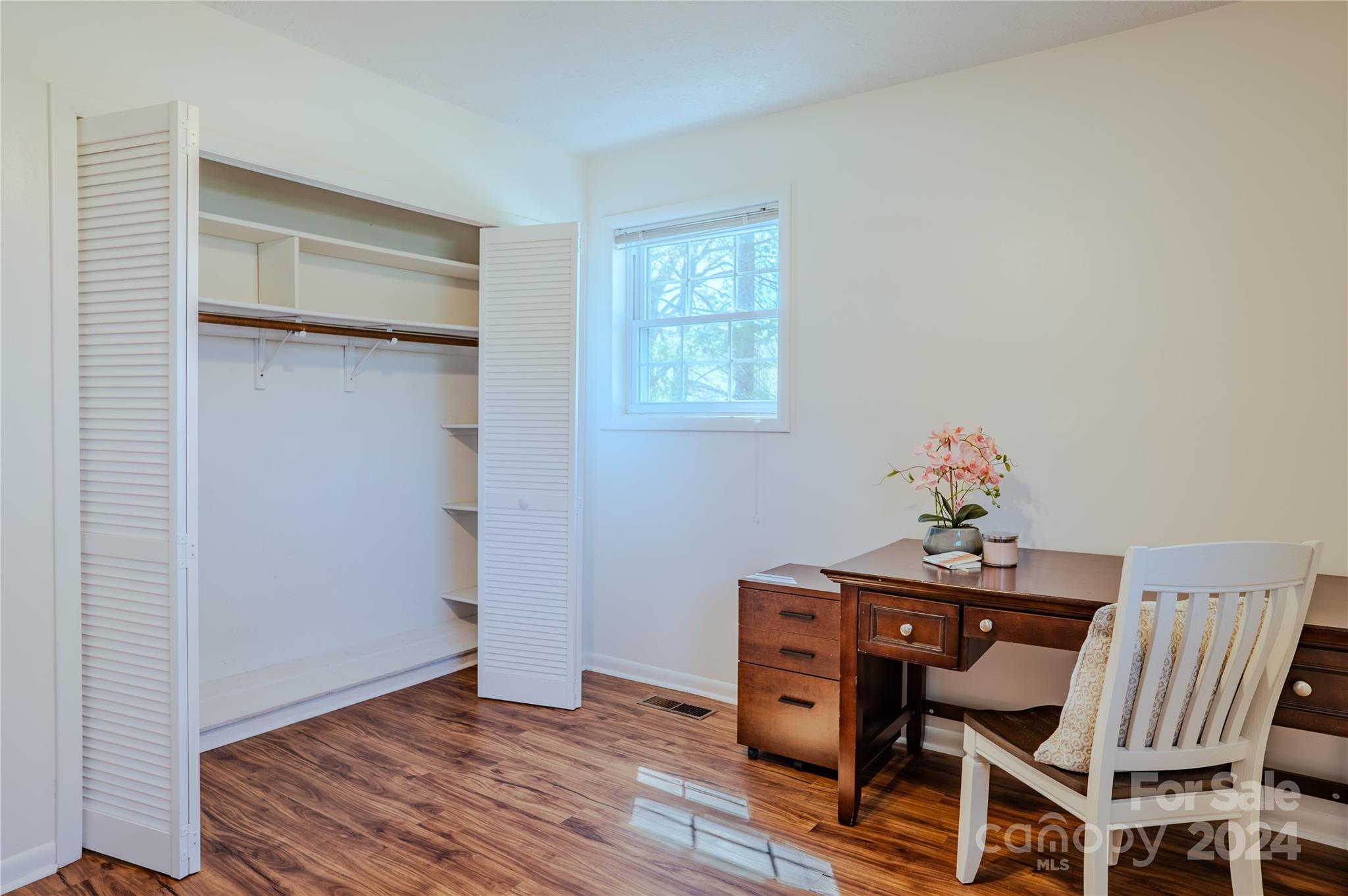 100 Falling Waters Road Hendersonville, NC 28792 - Photo 22 of 30 Gallery Image 22