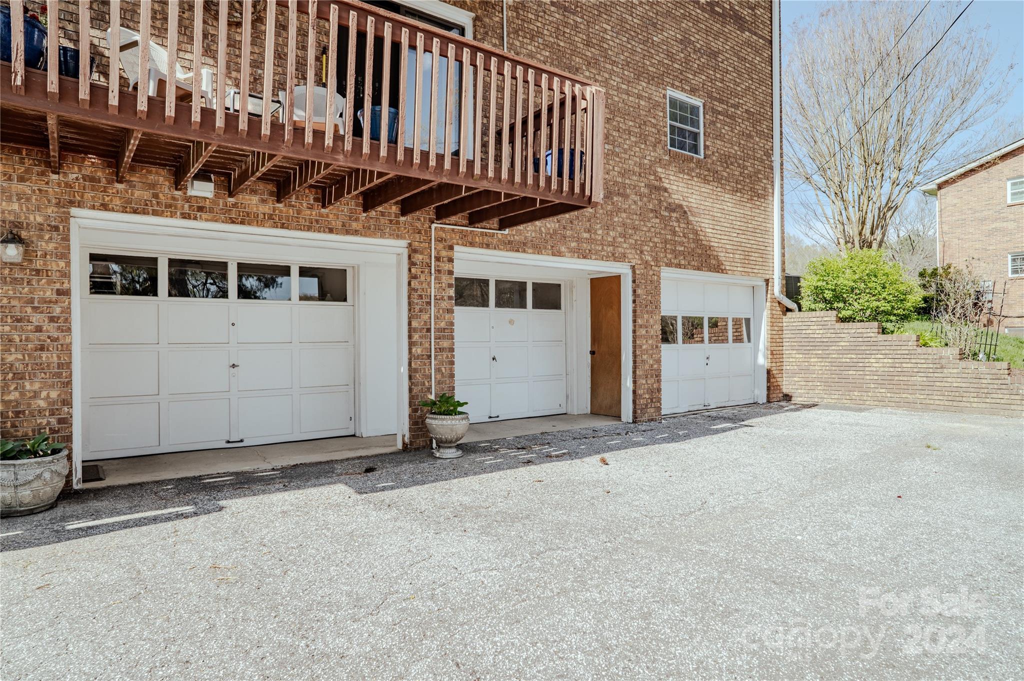 100 Falling Waters Road Hendersonville, NC 28792 - Photo 27 of 30 Gallery Image 27