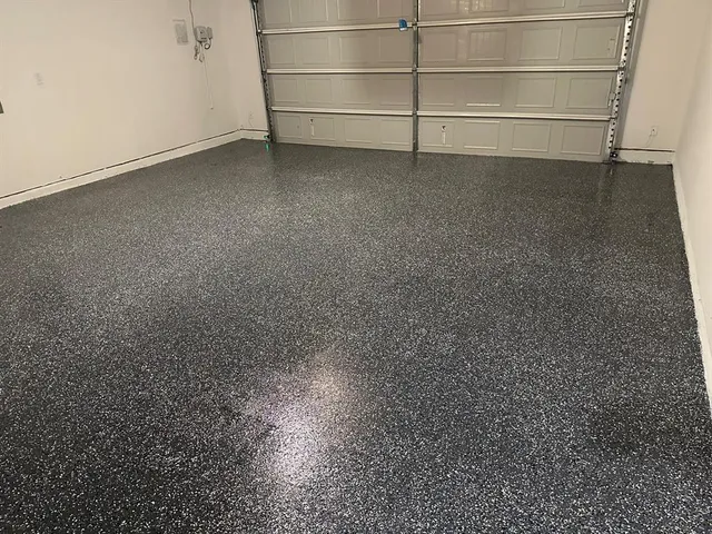 a view of an empty room with a empty space