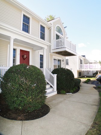 235 Carver Road, Unit 2 Plymouth, MA 02360 - Photo 10 of 29 Gallery Image 10
