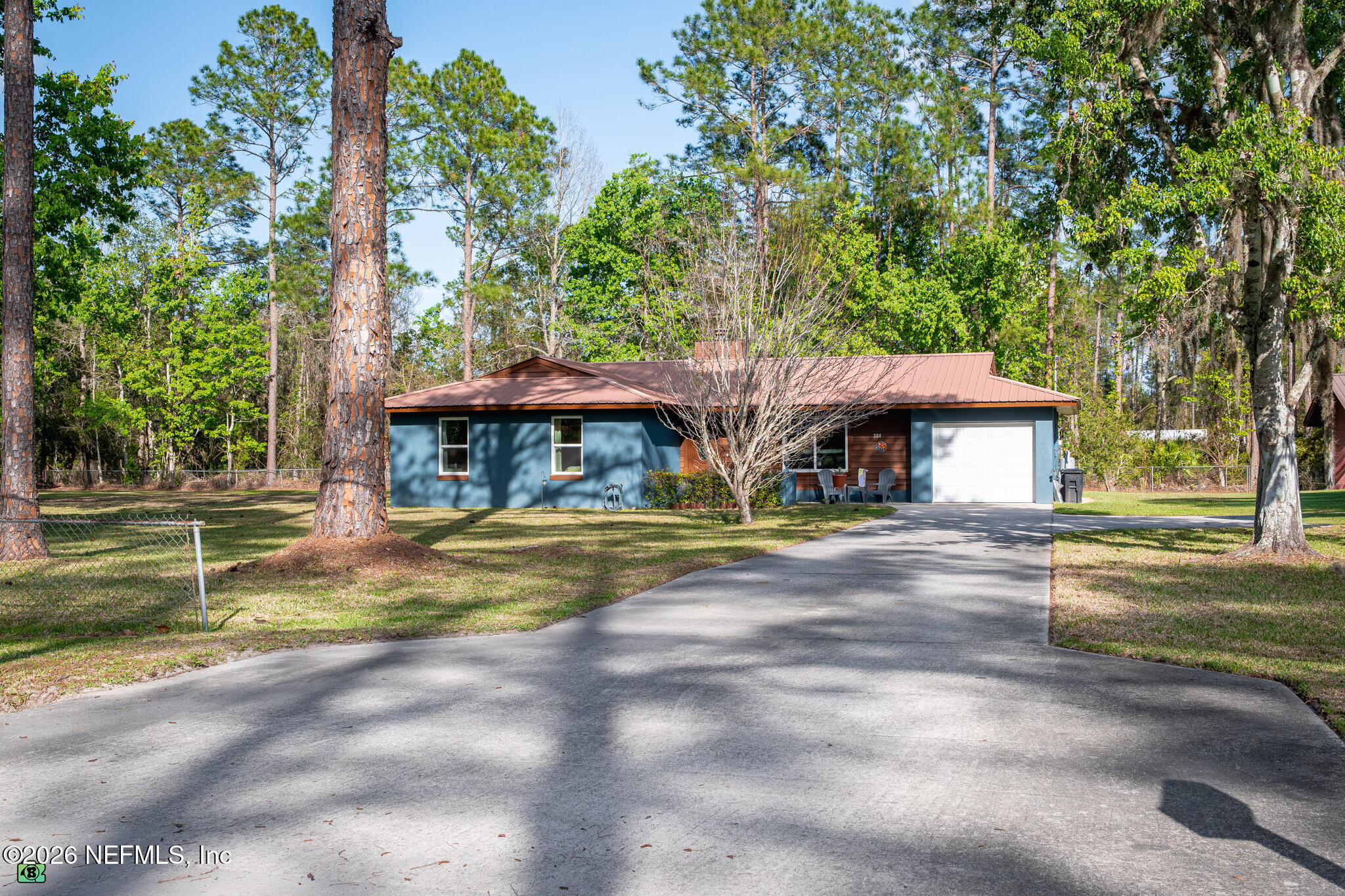380 Stokes Landing Road Palatka, FL 32177 - Photo 4 of 40 DSC_5525