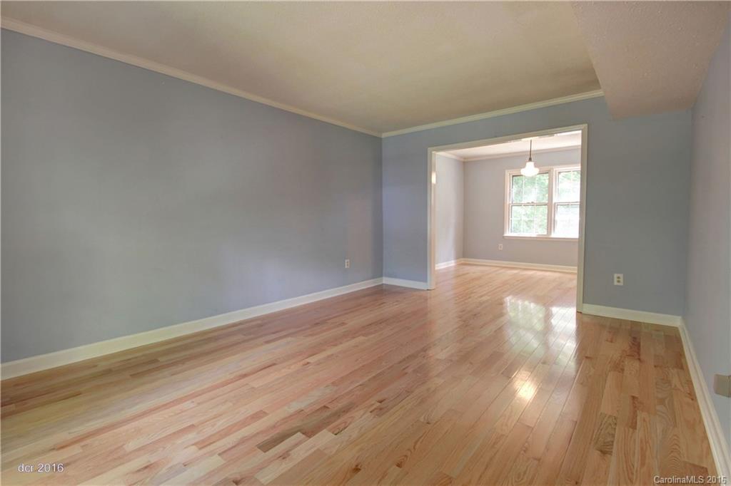 724 Falls Church Road Charlotte, NC 28270 - Photo 2 of 24 Gallery Image 2