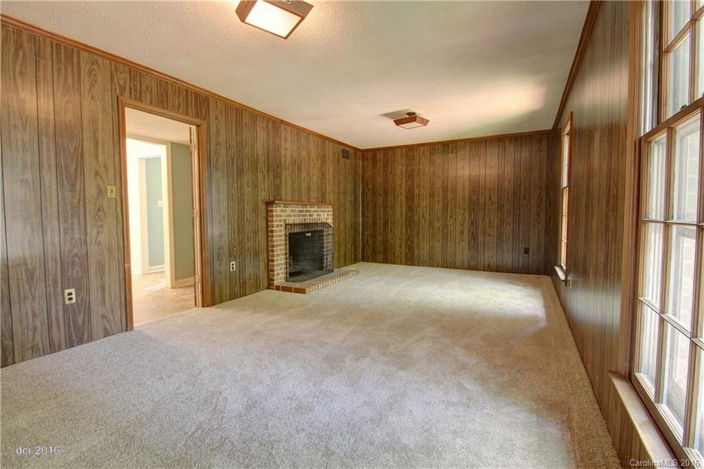 724 Falls Church Road Charlotte, NC 28270 - Photo 11 of 24 Gallery Image 11