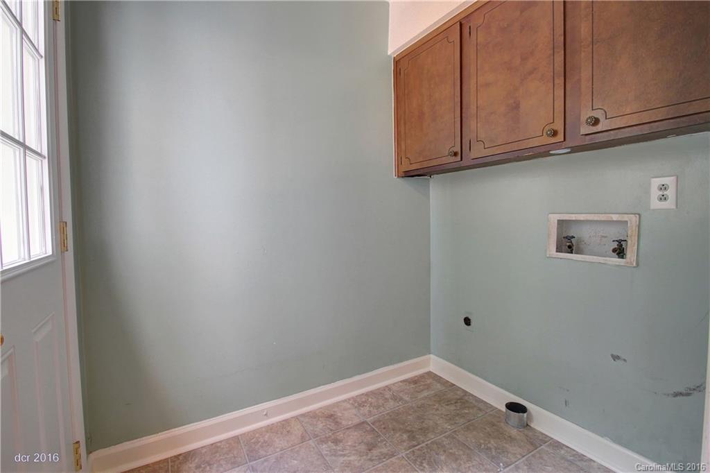 724 Falls Church Road Charlotte, NC 28270 - Photo 14 of 24 Gallery Image 14