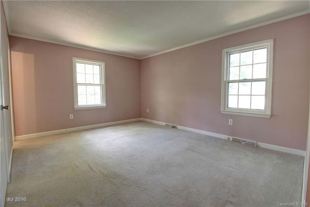 724 Falls Church Road Charlotte, NC 28270 - Photo 15 of 24 Gallery Image 15