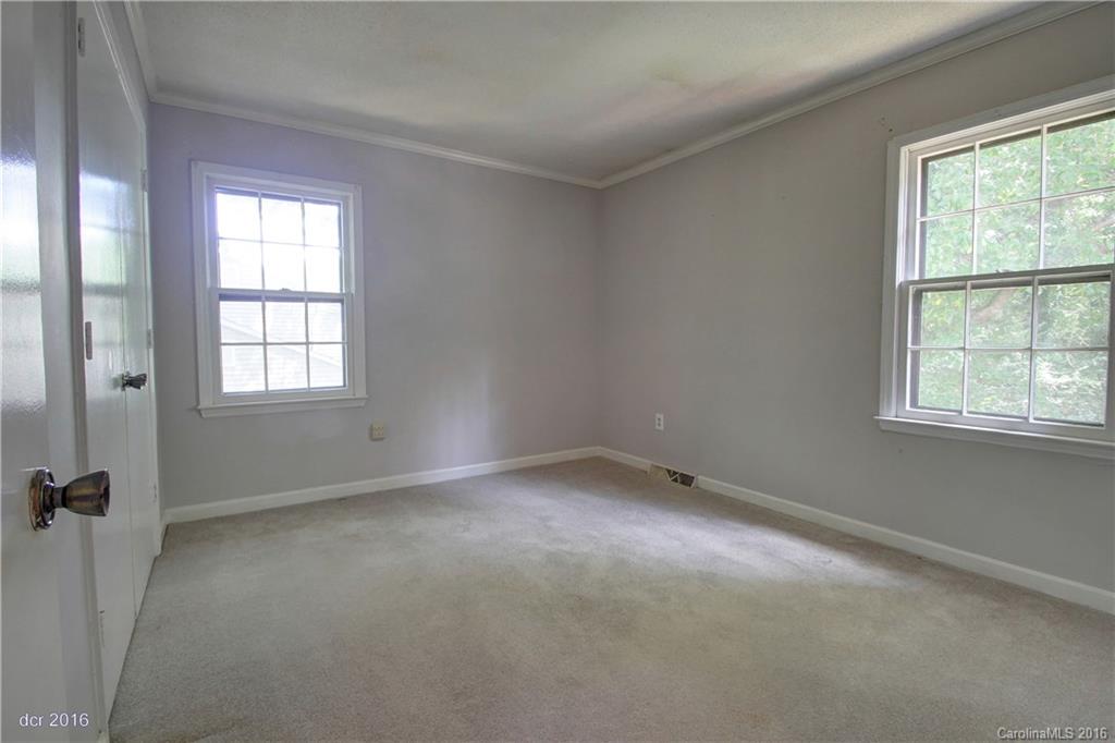 724 Falls Church Road Charlotte, NC 28270 - Photo 18 of 24 Gallery Image 18