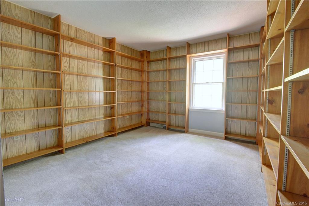 724 Falls Church Road Charlotte, NC 28270 - Photo 19 of 24 Gallery Image 19