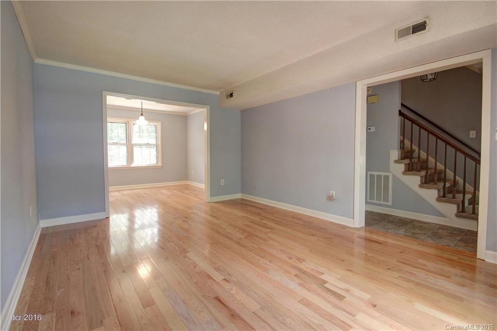 724 Falls Church Road Charlotte, NC 28270 - Photo 3 of 24 Gallery Image 3