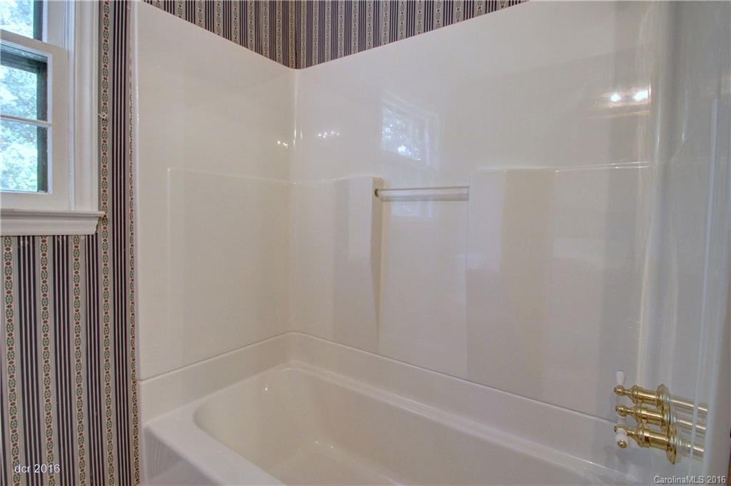 724 Falls Church Road Charlotte, NC 28270 - Photo 21 of 24 Gallery Image 21