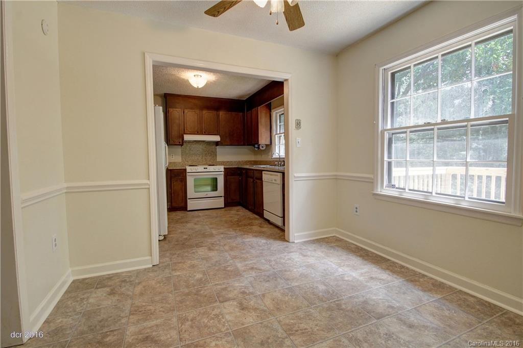 724 Falls Church Road Charlotte, NC 28270 - Photo 10 of 24 Gallery Image 10