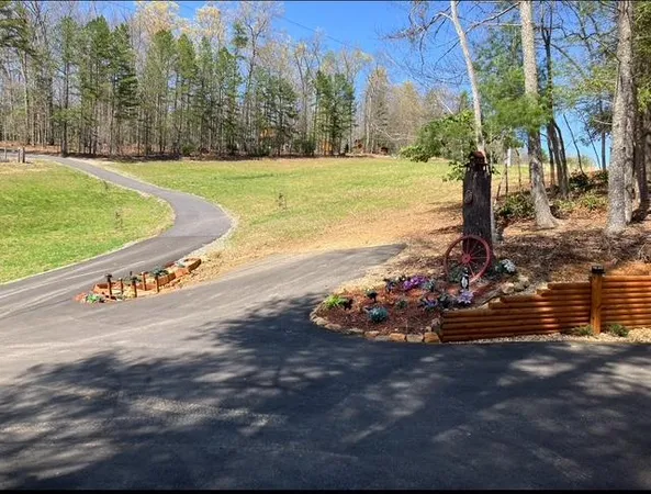 $229,000 | 30 Zoe Hl Drive, Murphy, NC 28906