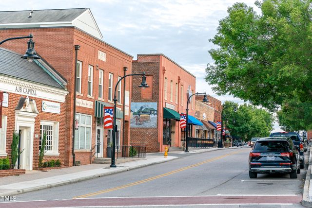 $700,000 | 611 South Franklin Street, Wake Forest, NC 27587