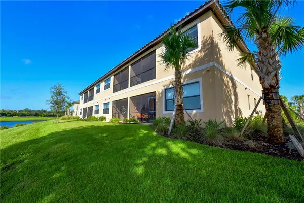 $3,000 | 13732 Messina Loop, Unit 201, Bradenton, FL 34211