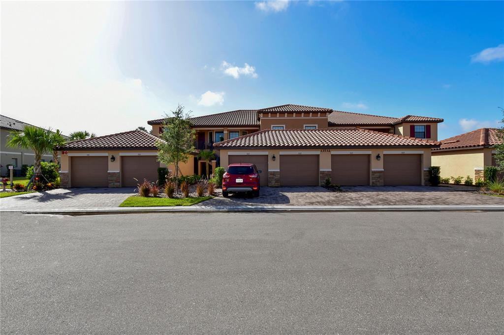 13732 Messina Loop, Unit 201 Bradenton, FL 34211 - Photo 5 of 76
