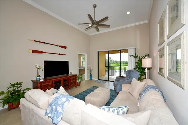 $2,550 | 13732 Messina Loop, Unit 201, Bradenton, FL 34211