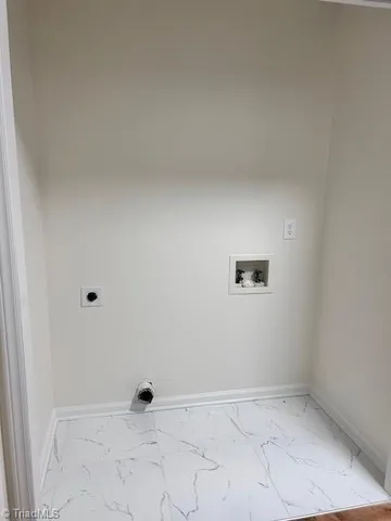 $1,400 | 107 West McIver Street, Unit B, Zebulon, NC 27597