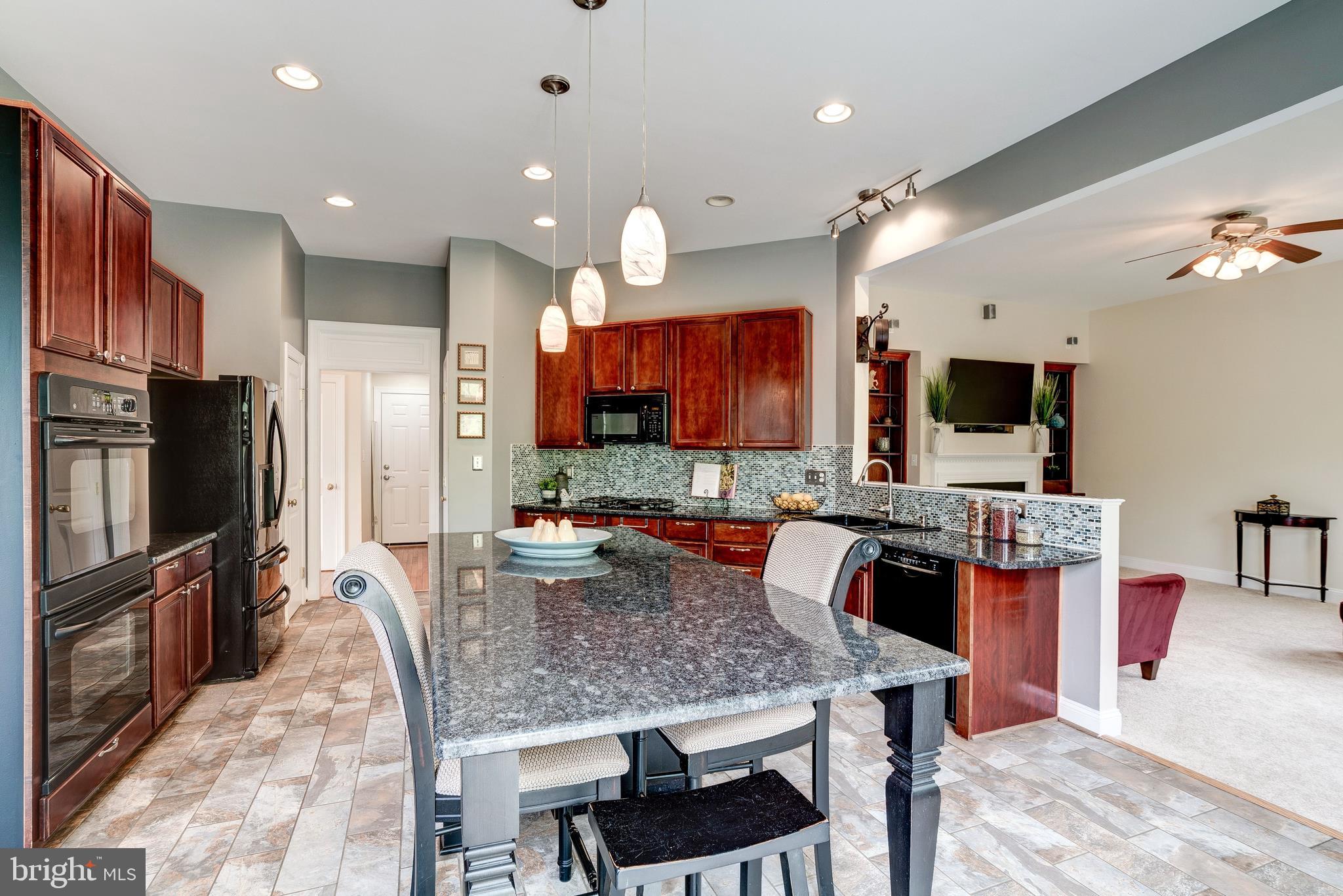 9101 Roaring Spring Loop Bristow, VA 20136 - Photo 16 of 74 Gallery Image 16
