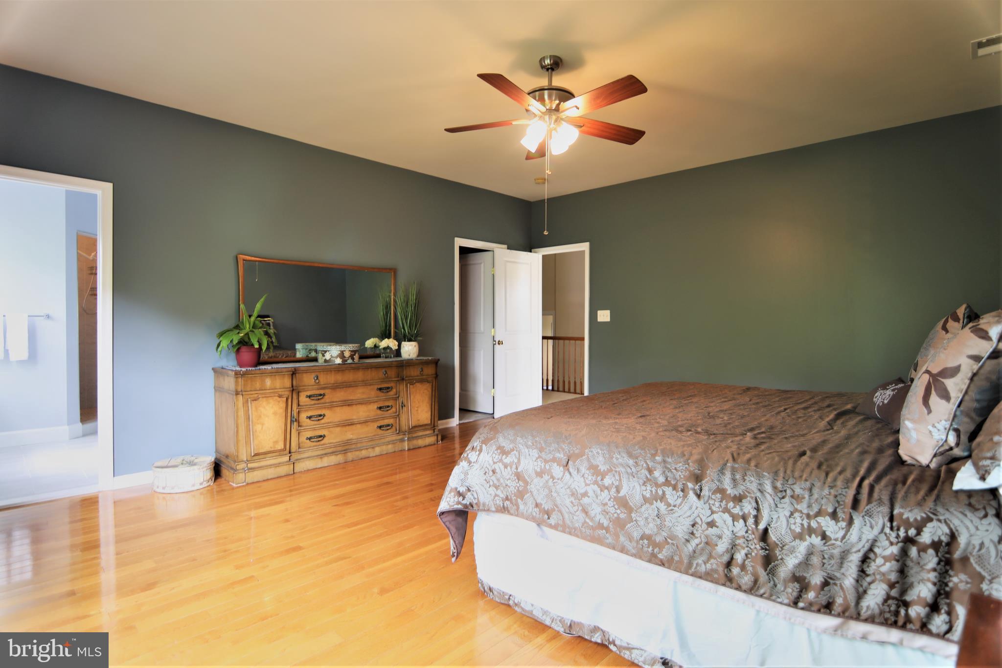 9101 Roaring Spring Loop Bristow, VA 20136 - Photo 33 of 74 Gallery Image 33