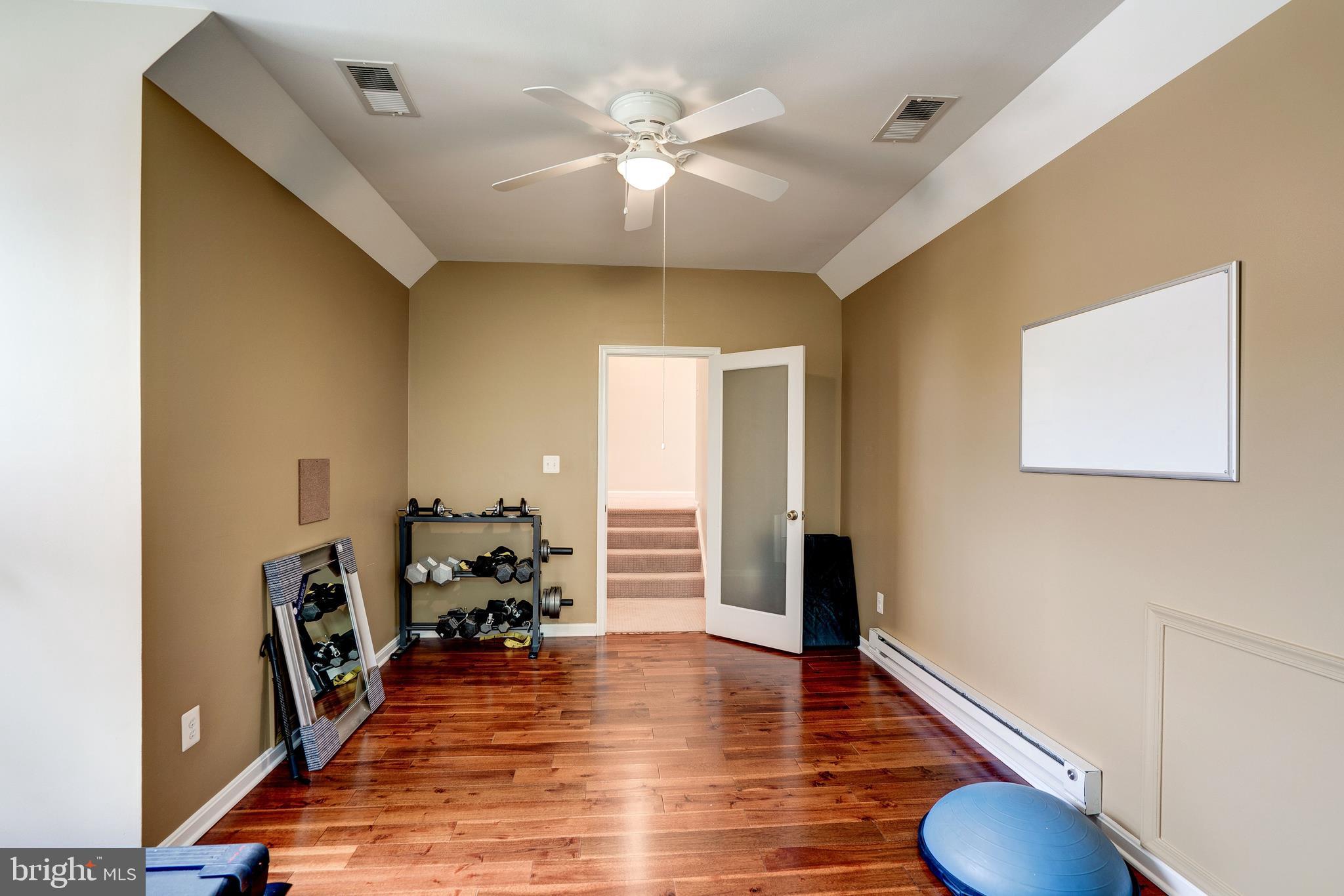 9101 Roaring Spring Loop Bristow, VA 20136 - Photo 43 of 74 Gallery Image 43