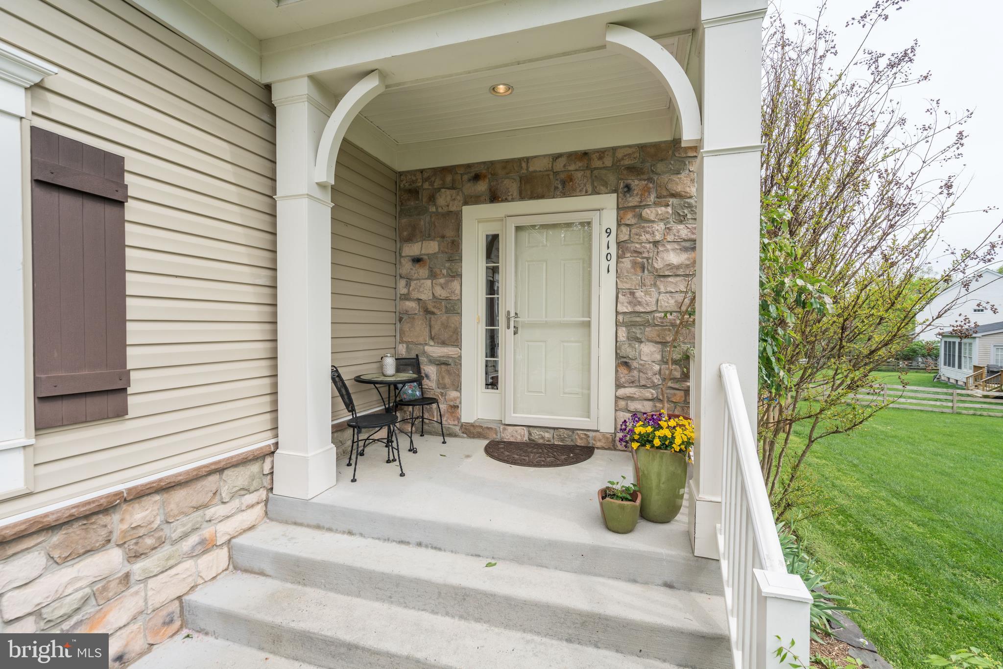 9101 Roaring Spring Loop Bristow, VA 20136 - Photo 7 of 74 Gallery Image 7