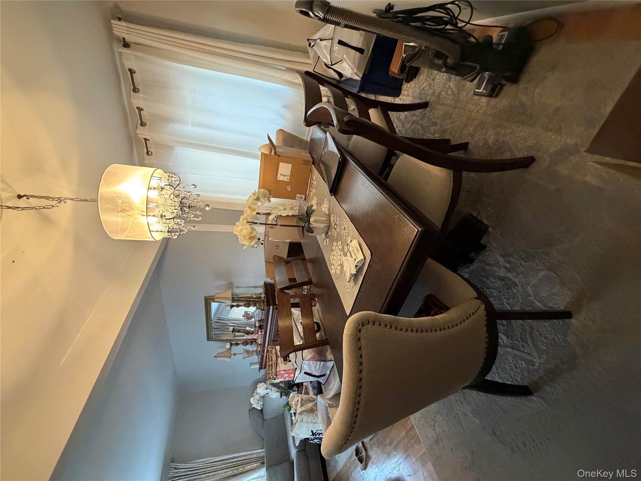 144 Roslyn Road Mineola, NY 11501 - Photo 2 of 8