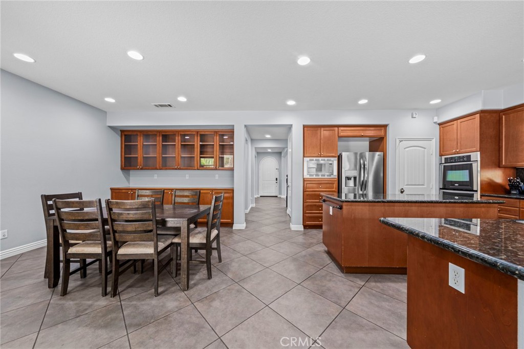 25614 Red Hawk Road Corona, CA 92883 - Photo 18 of 64
