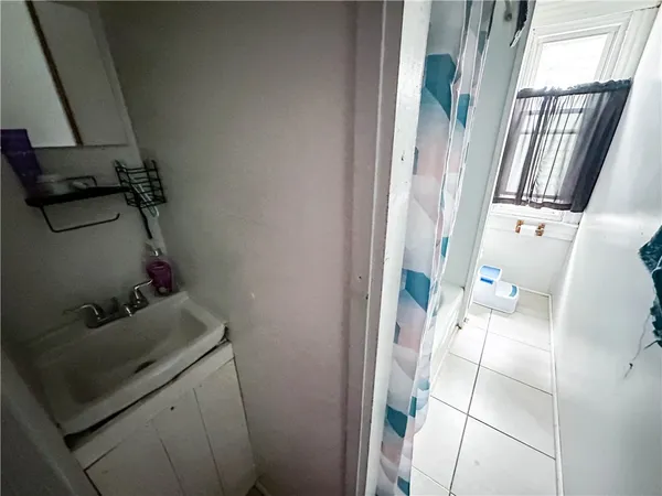 $99,900 | 8 Lamont Place, Rochester, NY 14609